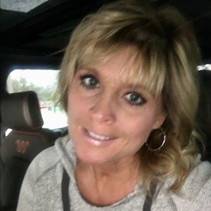 Meet your Posher, Sandy